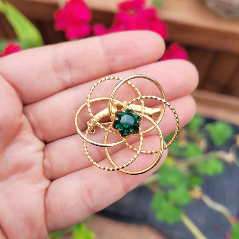 Vintage Green Gemstone Gold Brooch Pin